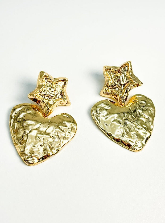 
                      
                        French Lovers Vintage Heart Earrings -Haute pink
                      
                    