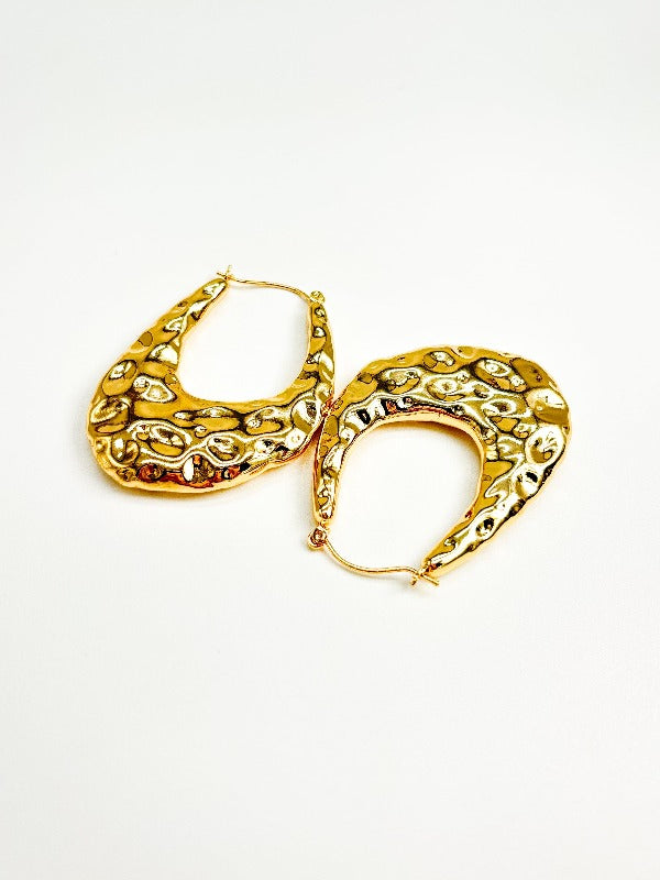 
                      
                        Beaten Gold Vintage Hoop Earrings Beaten Gold Vintage Hoop Earrings -
                      
                    